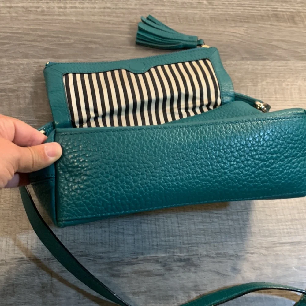 Kate Spade green leather hand bag
